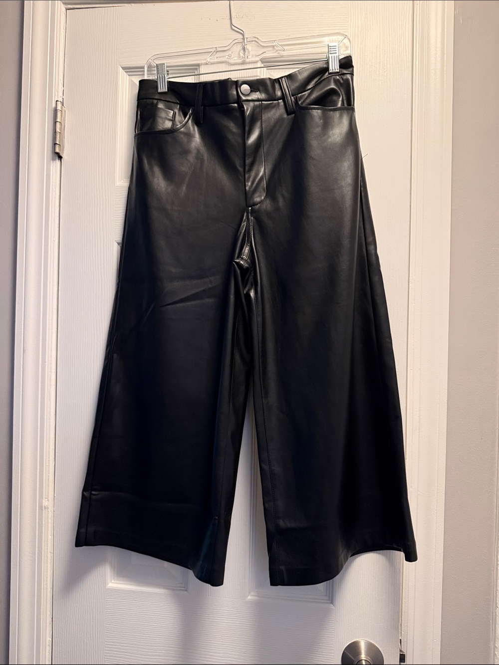 Brand New Joe’s Jeans Black Vegan The Culotte Size 29